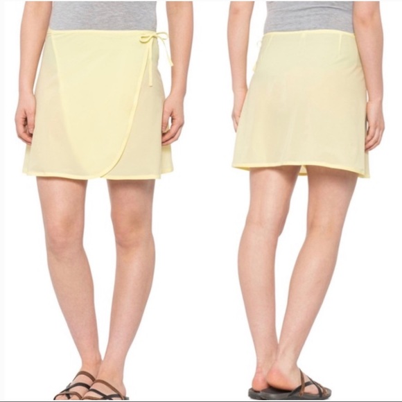 Outdoor Voices Lemon Lime Tissue Weave Wrap Skirt - Picture 5 of 11